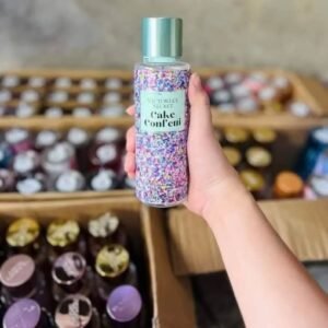Victoria secret perfumes and cosmetics pallets available •Brand new products •A pallet contains 200 pieces.•Price $500..........#victoriasecret #victoriasecretmurah #victoriassecret #victoriasecretorigina (17)
